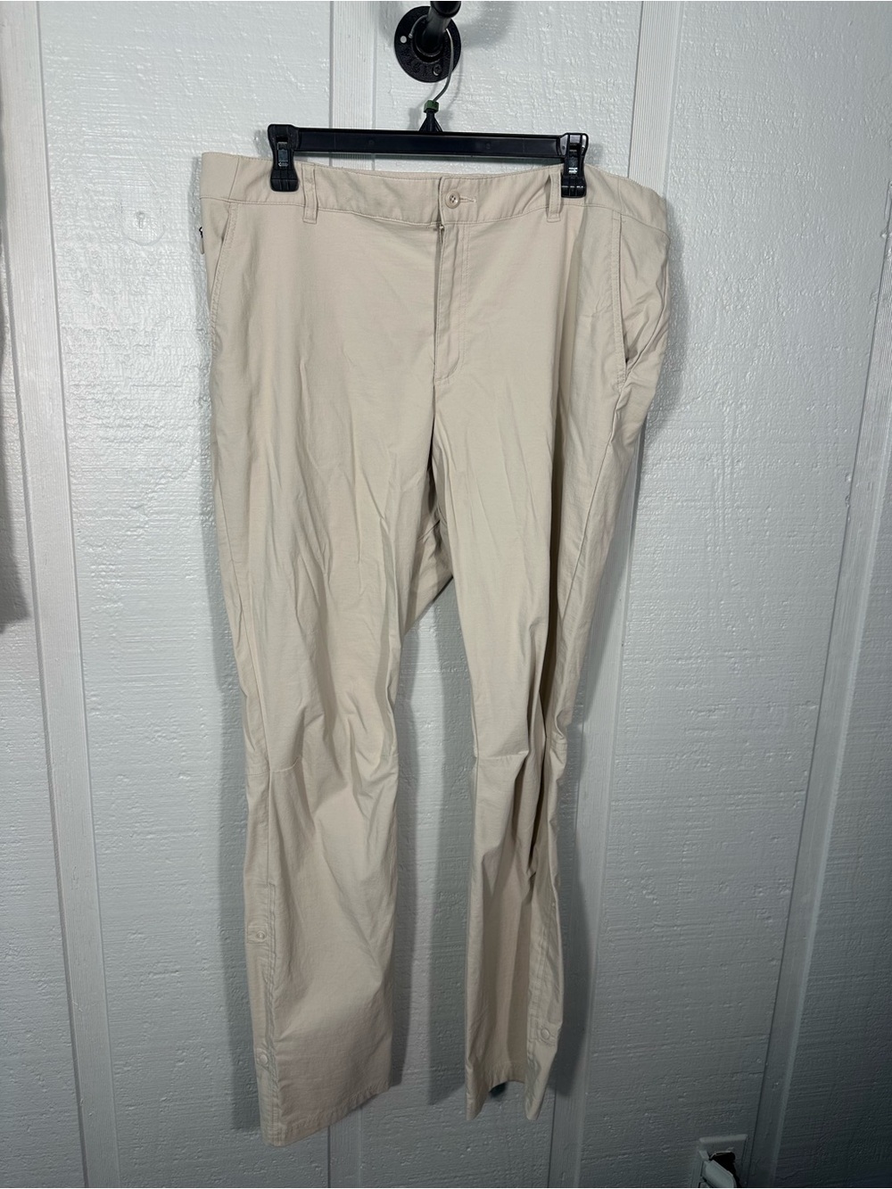 Columbia Women’s Tan Pants Size 16w EUC